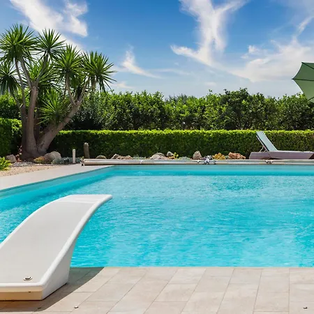 Villa Sambucia - Sicilian Charm, Entirely Private Syracuse